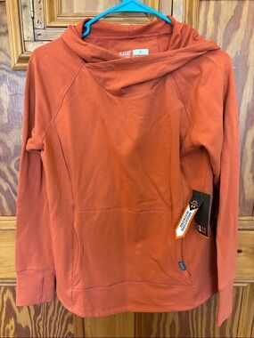 5.11 Tactical Women’s Donna Pullover Sweatshirt Hoodie in mountain red